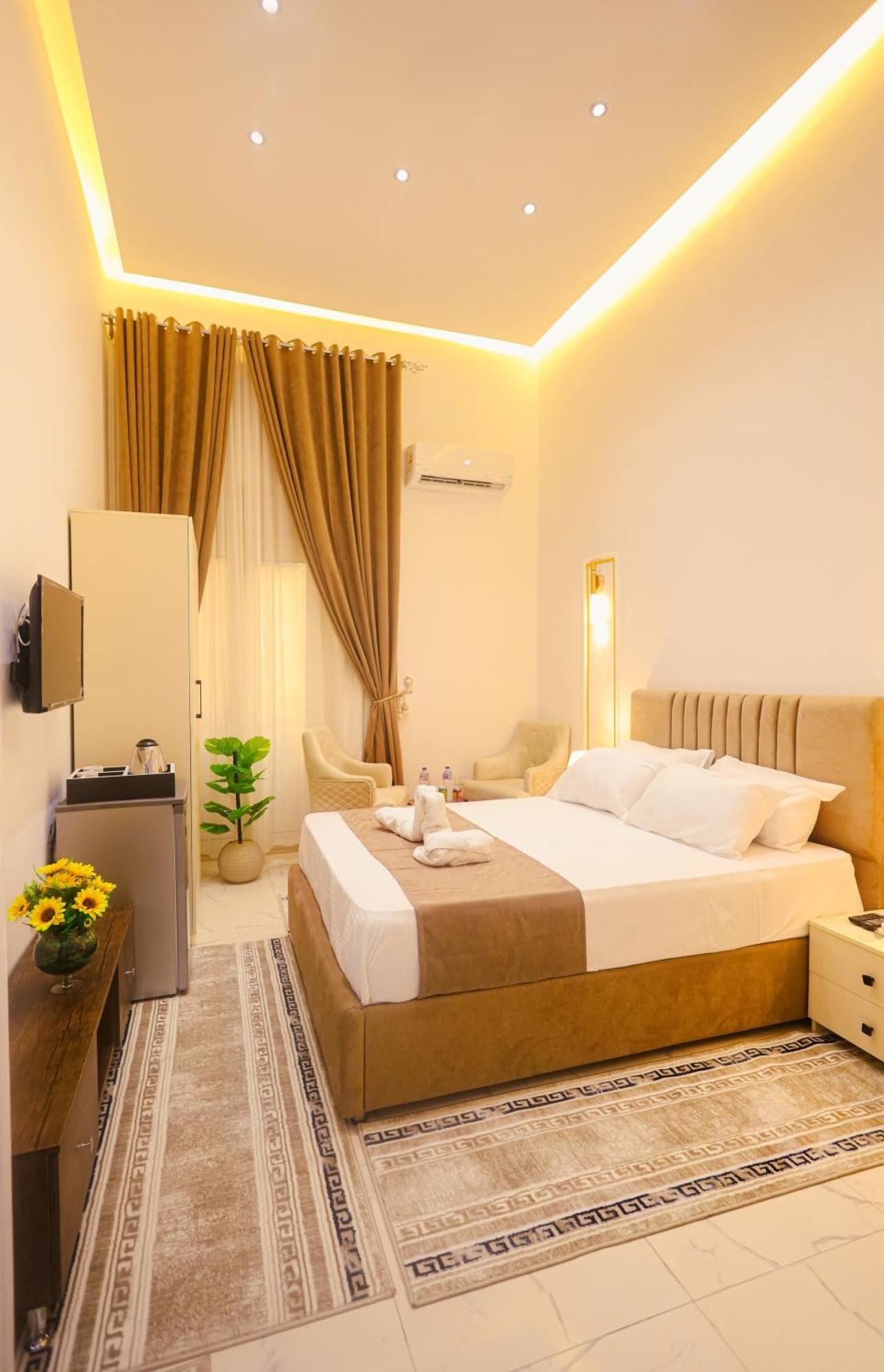 Hotel Victory Downtown 3*